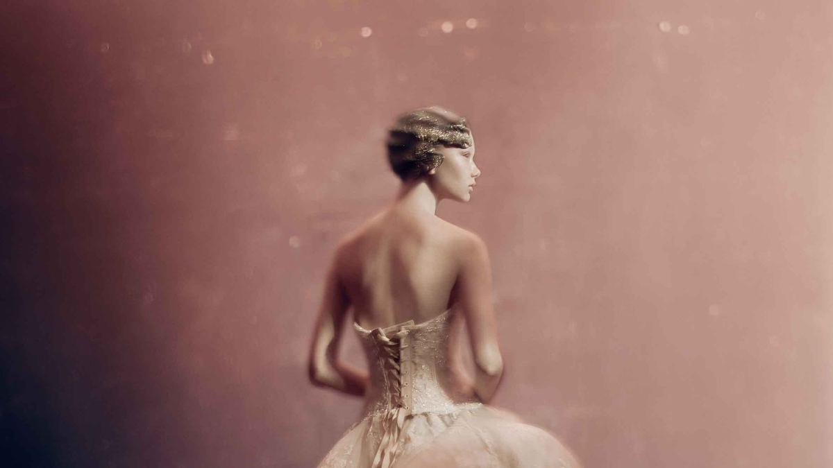 ¿Quién es Paolo Roversi? El fotógrafo de Dior llega este fin de semana a la Fundación de Marta Ortega en A Coruña