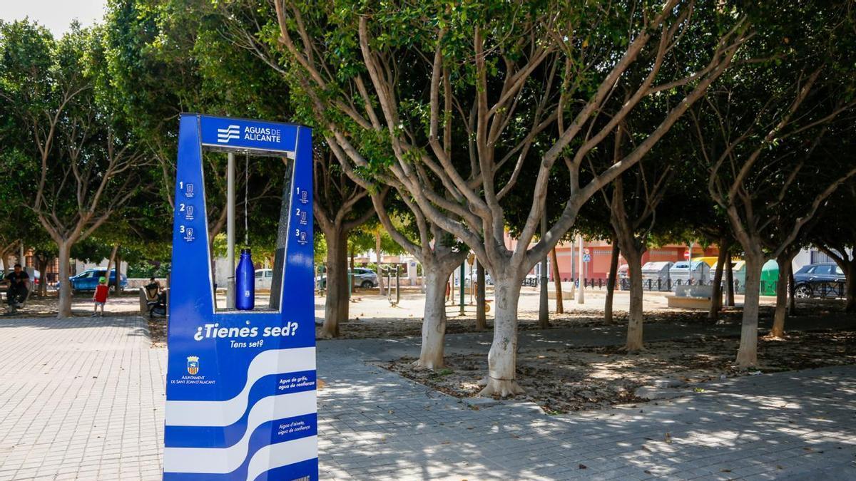Una de las fuentes de agua refrigerada incorporadas en Sant Joan