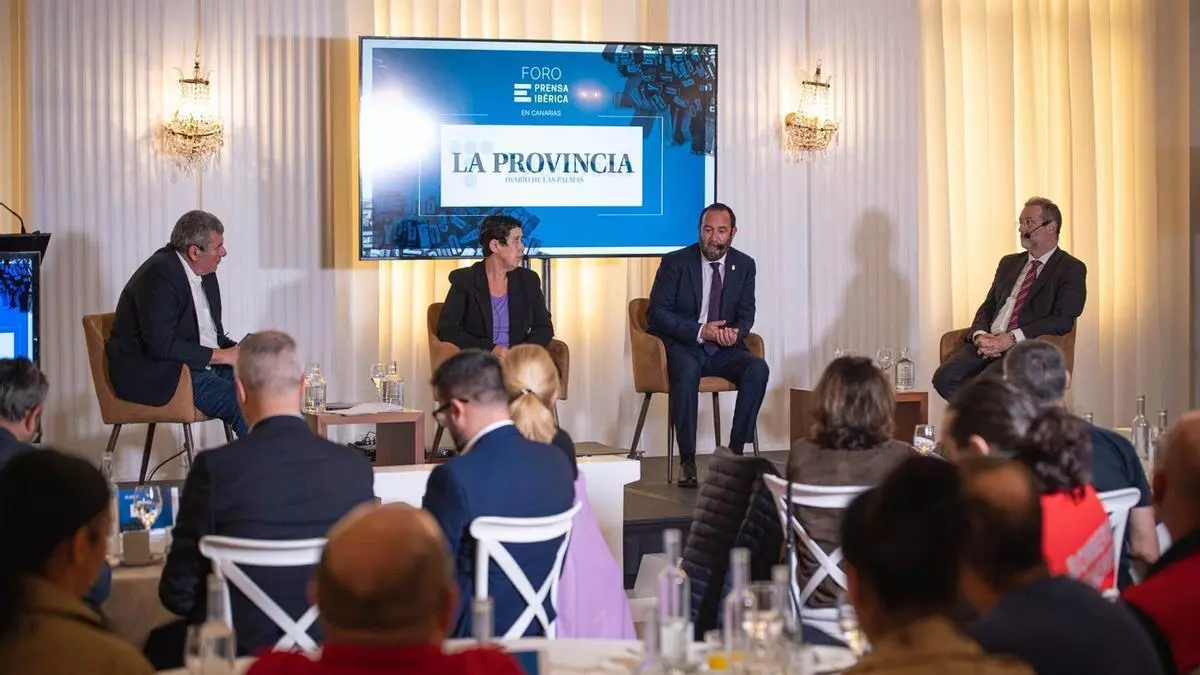 Foro Prensa Ibérica-EL DÍA: El vicepresidente Domínguez defiende que la "política económica debe pivotar en las empresas"