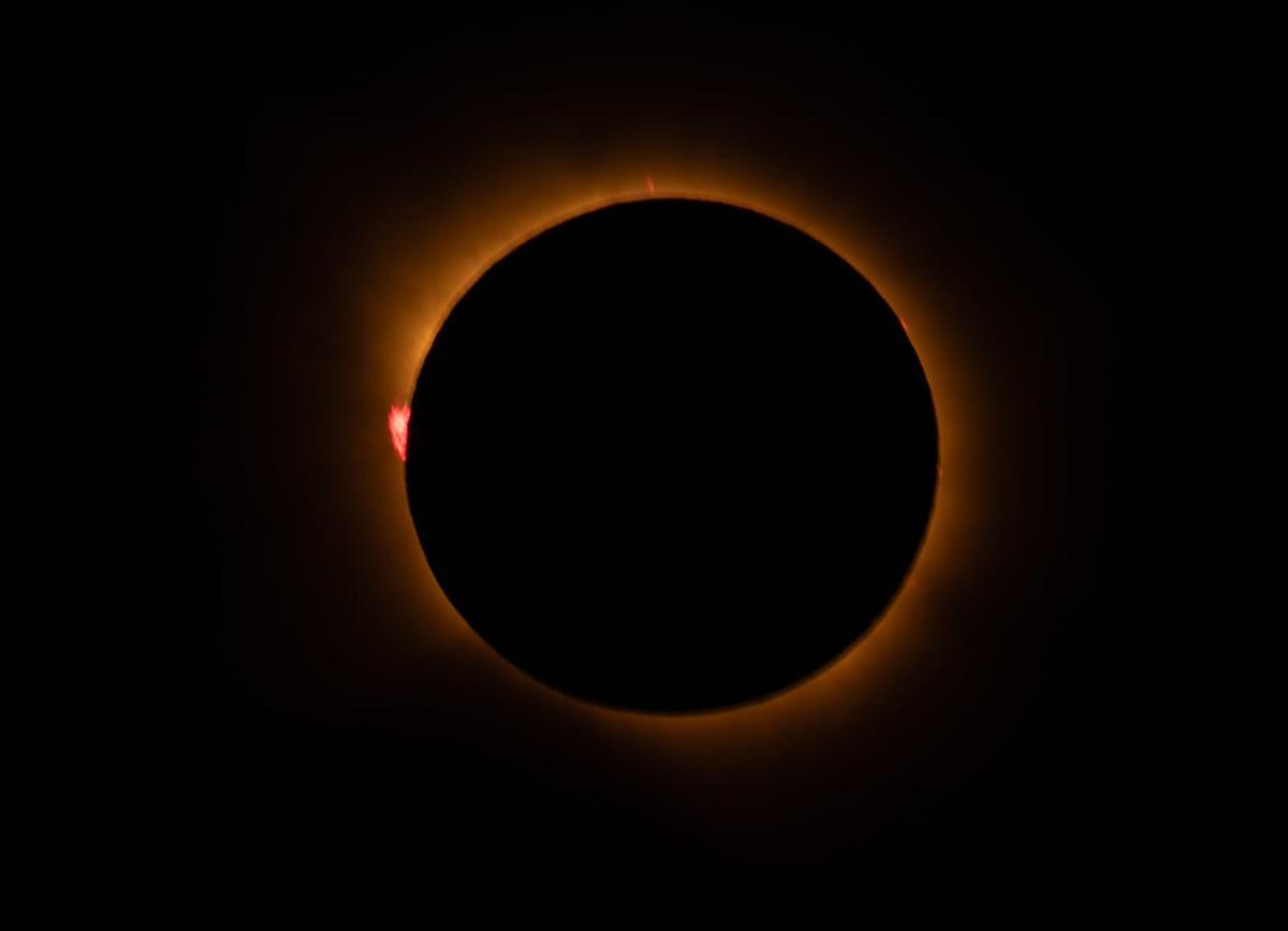 Punt màxima de l'eclipsi capturat per la fotògrafa moianesa