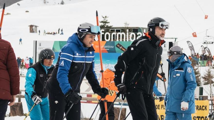 Felipe VI en la estación de Aramón Formigal-Panticosa.