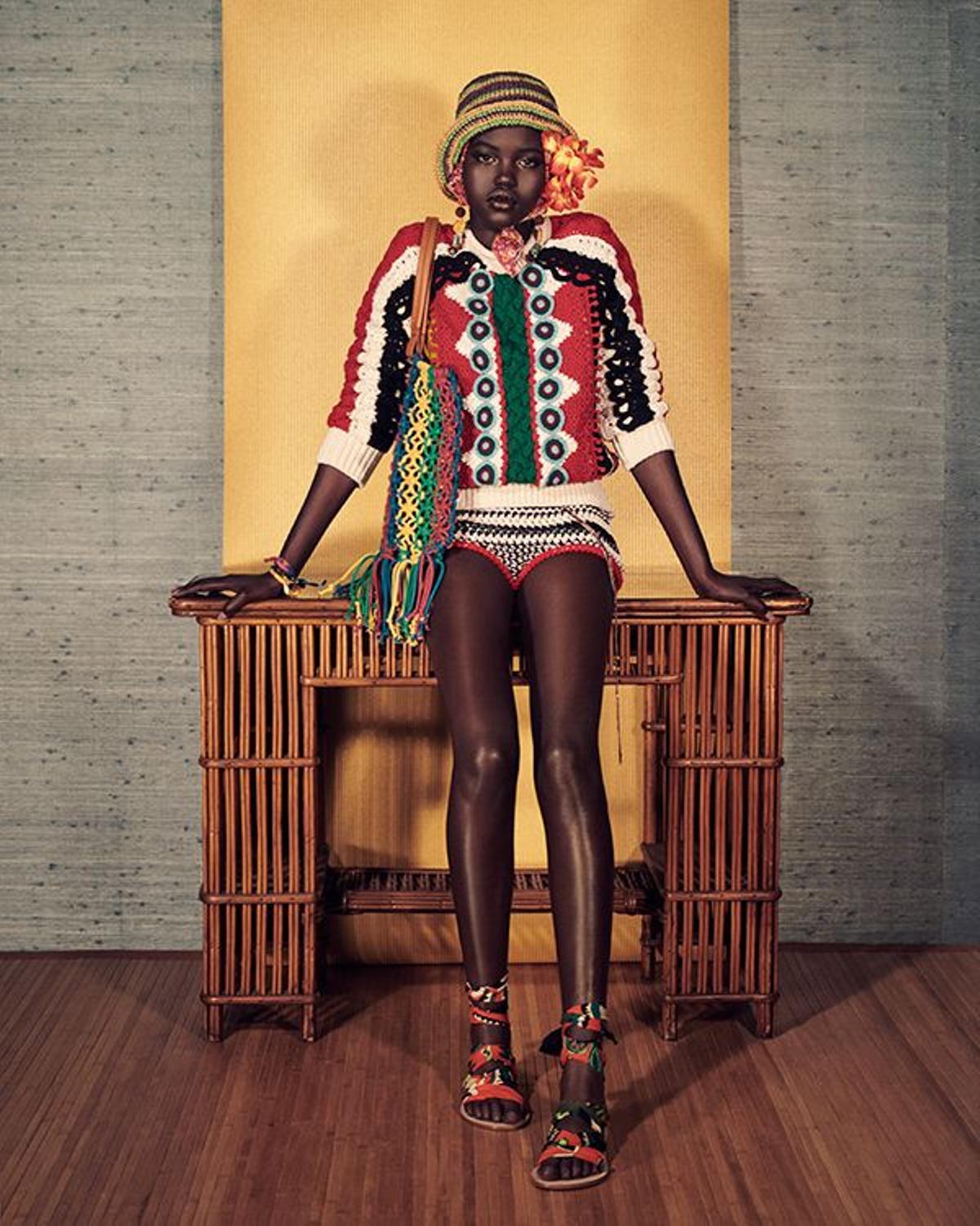Look de Zara de la colección primavera-verano 2018 de inspiración étnica
