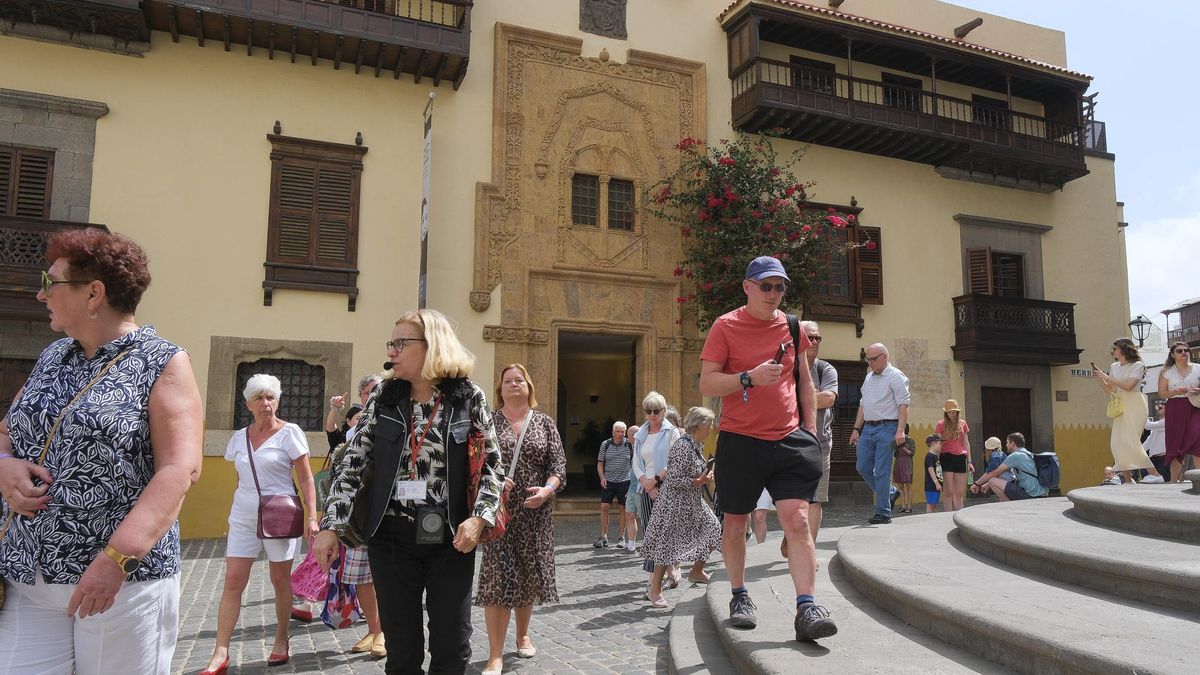 Turistas en la capital grancanaria.