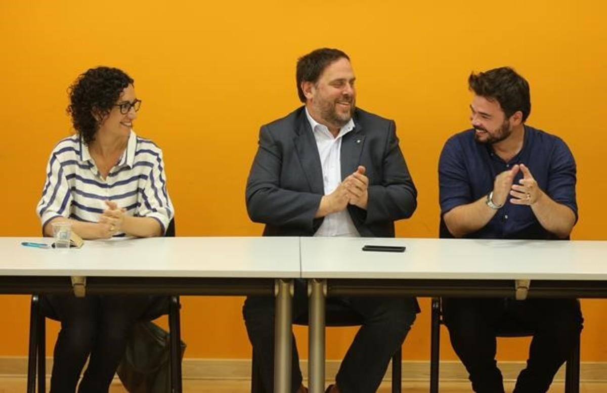 Reunion de la ejecutiva de ERC despues de las elecciones generales de junio. En la foto, Marta Rovira, Oriol Junqueras y Gabriel Rufián. Reunion de la ejecutiva de ERC despues de las elecciones generales de junio. En la foto, Marta Rovira, Oriol Junqueras y Gabriel Rufián.