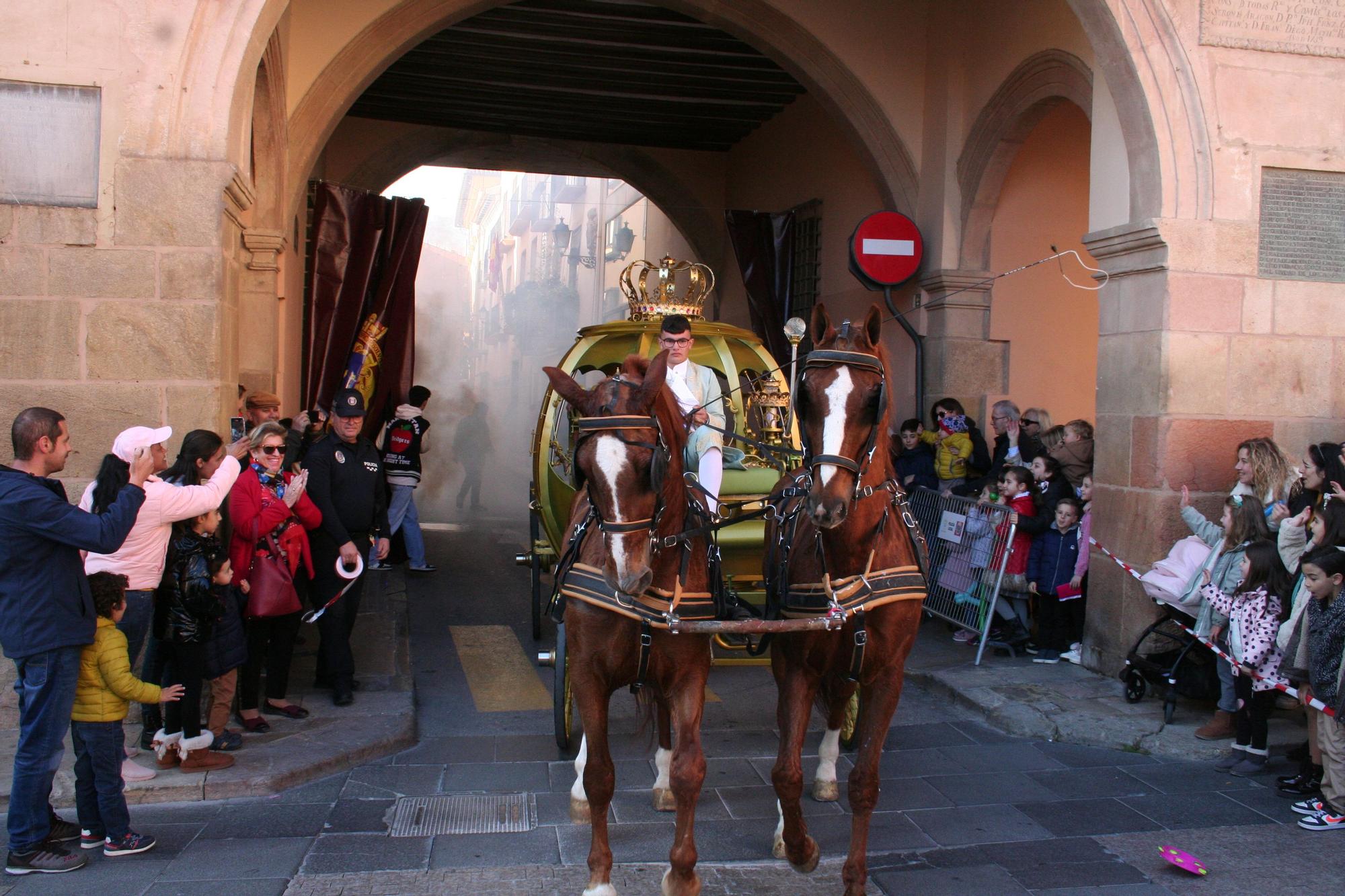 Los Reyes Magos llegan a Lorca en carroza de cuento