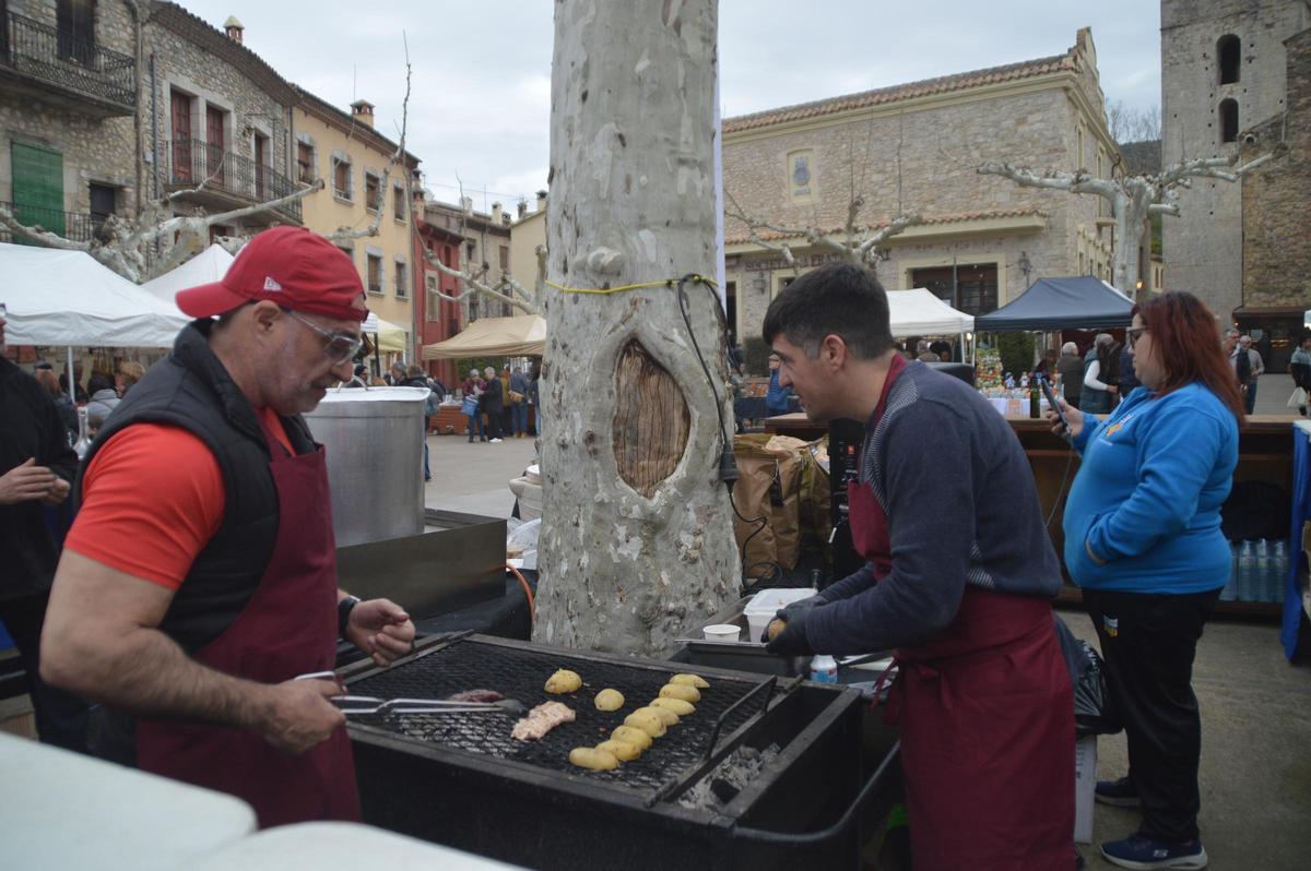 La Fira ofereix una proposta gastronòmica cuinada amb carbó