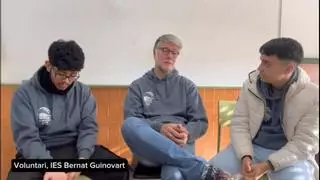 Alumnos de Catadau recuperan 25 ordenadores afectados por la dana en un proyecto pionero de aprendizaje-servicio