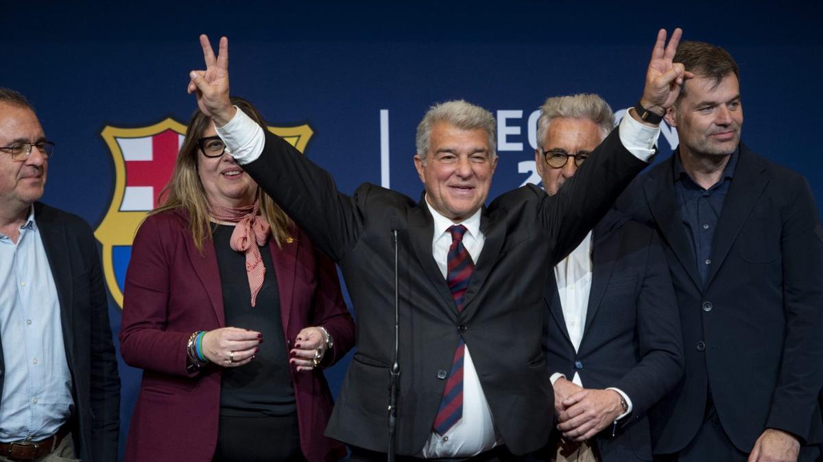 Laporta revalida la presidència del Barça i Font s’esvaeix: anys apassionants al Camp Nou