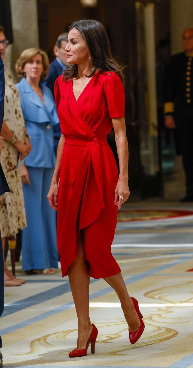 Los vestidos rojos de la reina Letizia, el color que mejor le sienta