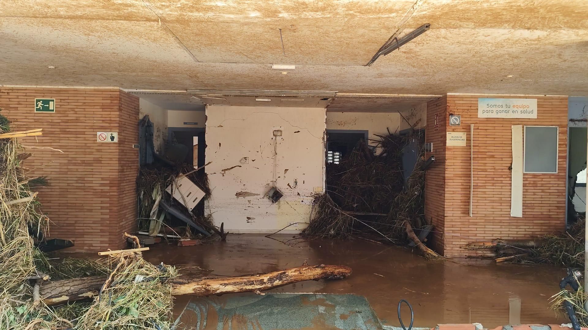 Así ha quedado el centro de salud de Azuara (Zaragoza) tras las lluvias