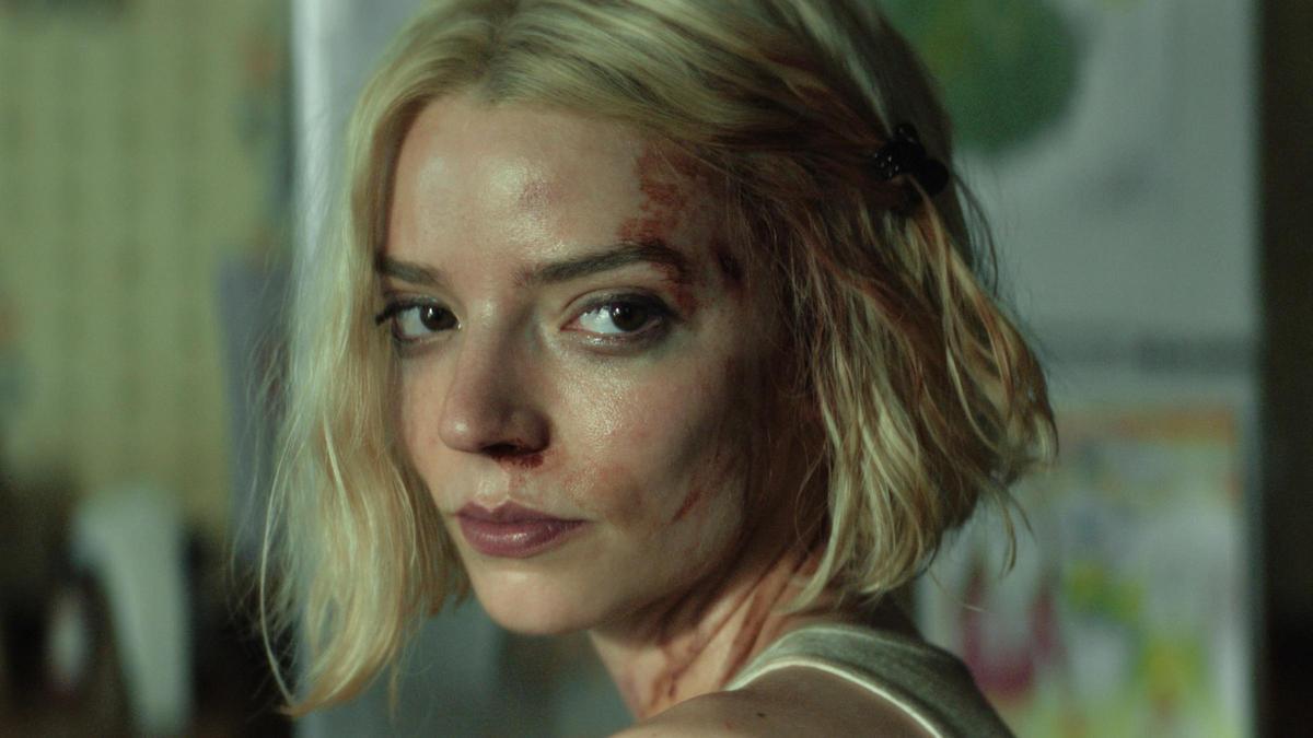 Anya-Taylor Joy (Lucky) en una imagen de la serie de Apple TV Lucky