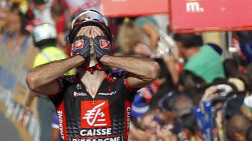 David López se apunta la etapa de la Vuelta en Alcoy