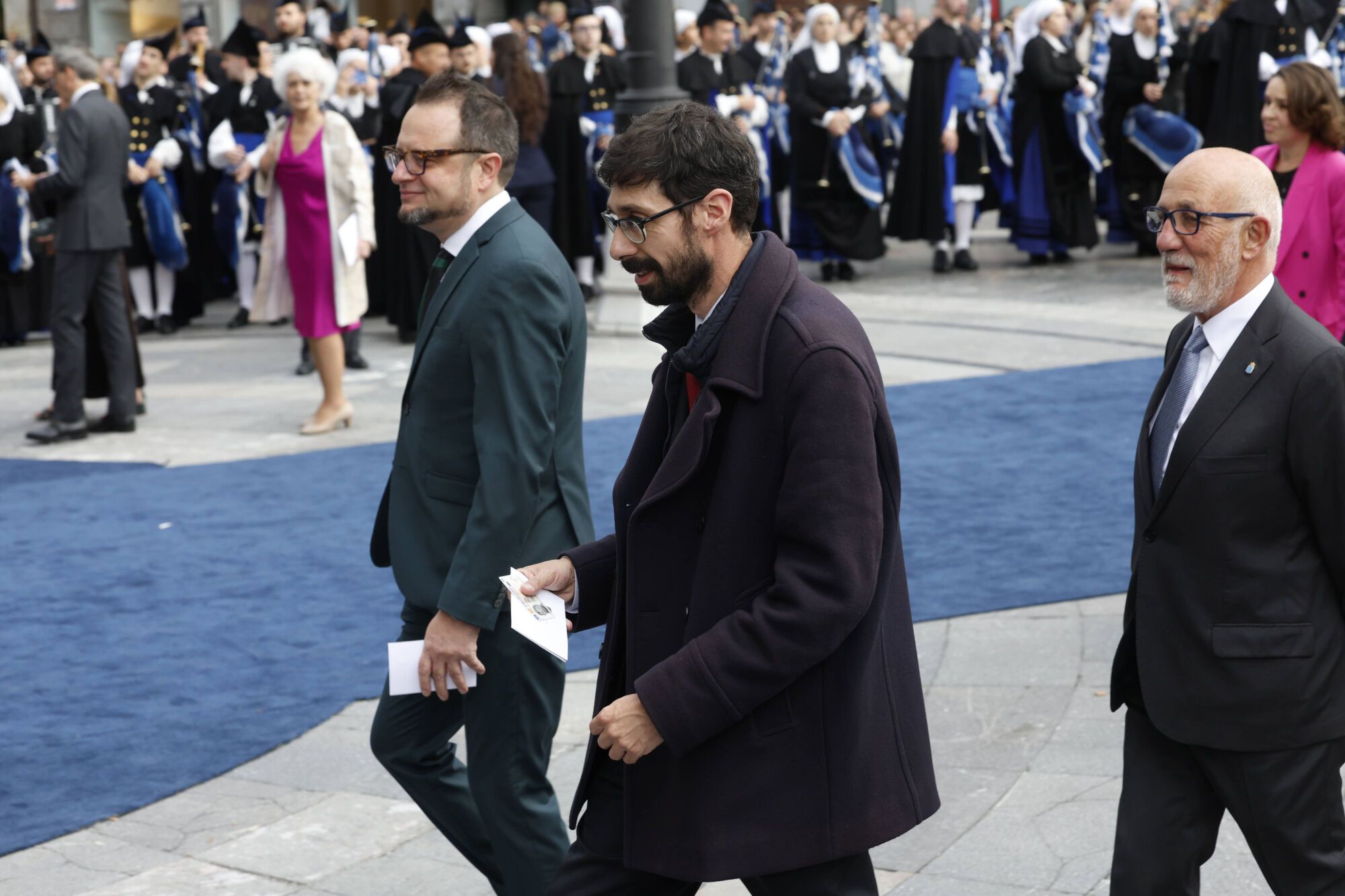  Así fue la llegada de los invitados a los premios "Princesa de Asturias" y su paso por la alfombra azul