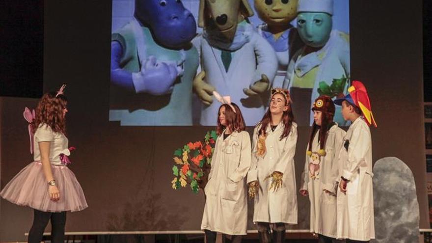 Seis colegios participan en el festival de francés