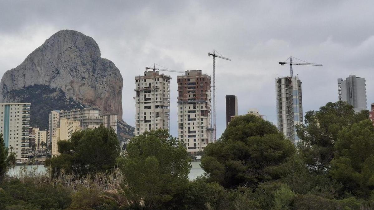 La construcción es el sector que genera más contratos indefinidos