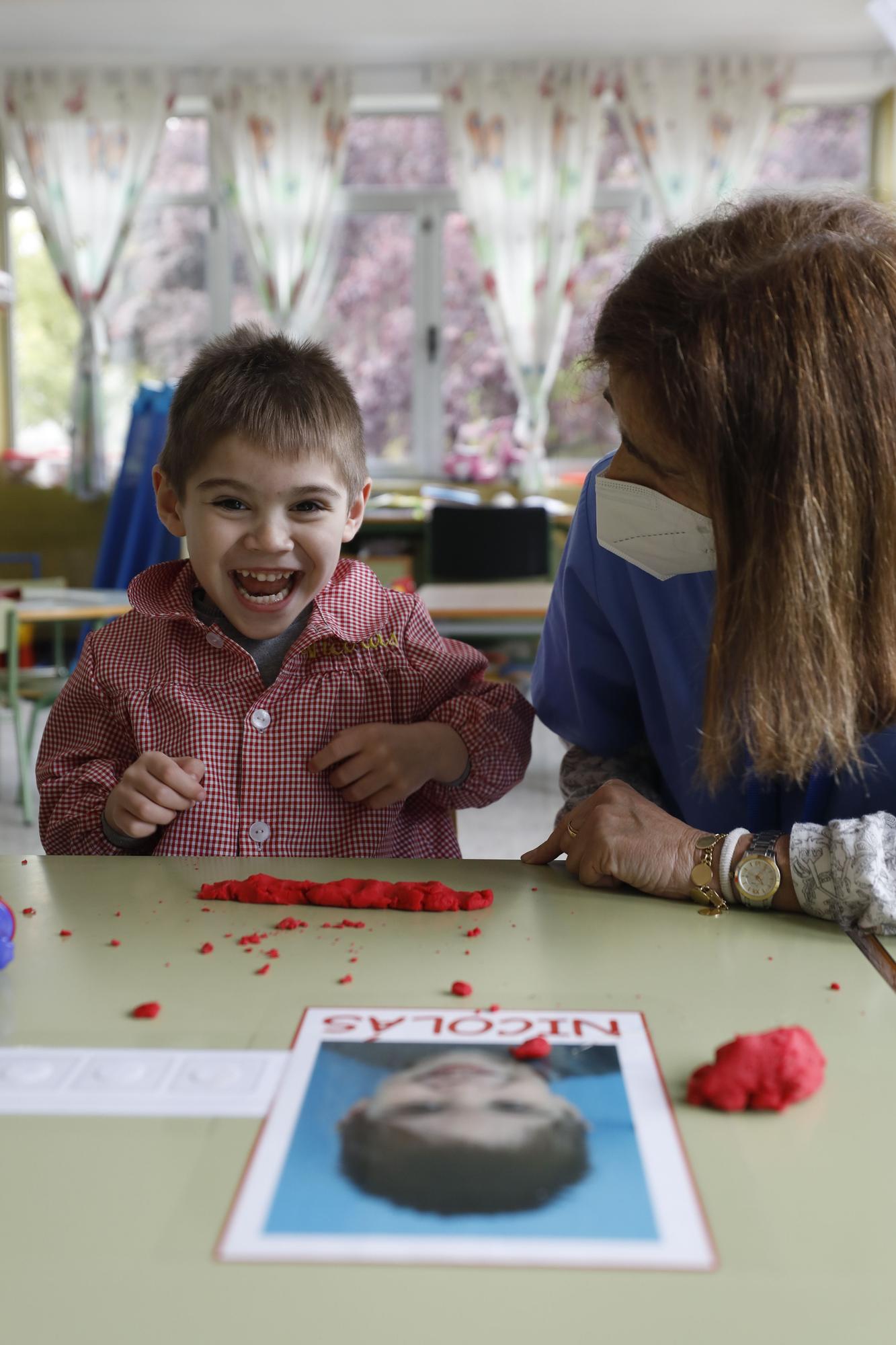 Un día en el colegio de educación especial de Latores