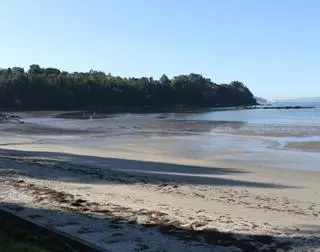 O Regueiro de Bergondo vuelve al censo oficial de playas tras más de un lustro vetada al baño por contaminación fecal