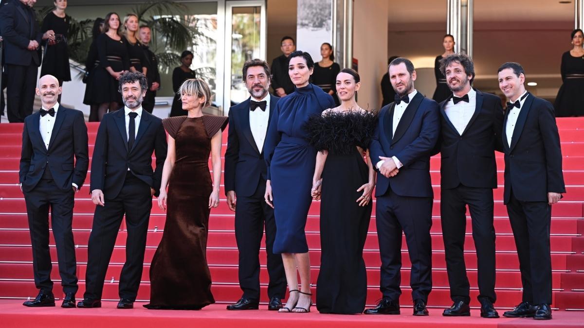 Equipo de 'El ser querido' en Cannes