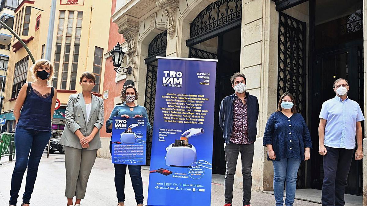 Verónica Ruiz, Raquel Tamarit, Marga Landete, Joan Gregori, Ruth Sanz i Alfonso Ribes.