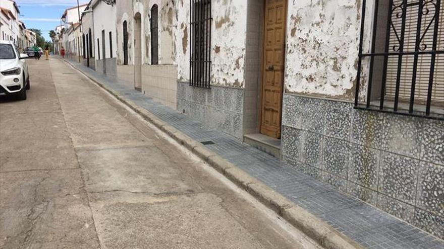 El Ayuntamiento finaliza las obras de mejora de la calle Burguete