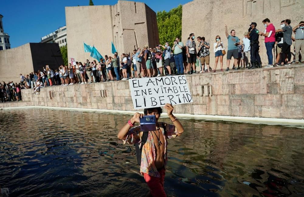 Concentració a Madrid contra les mascaretes