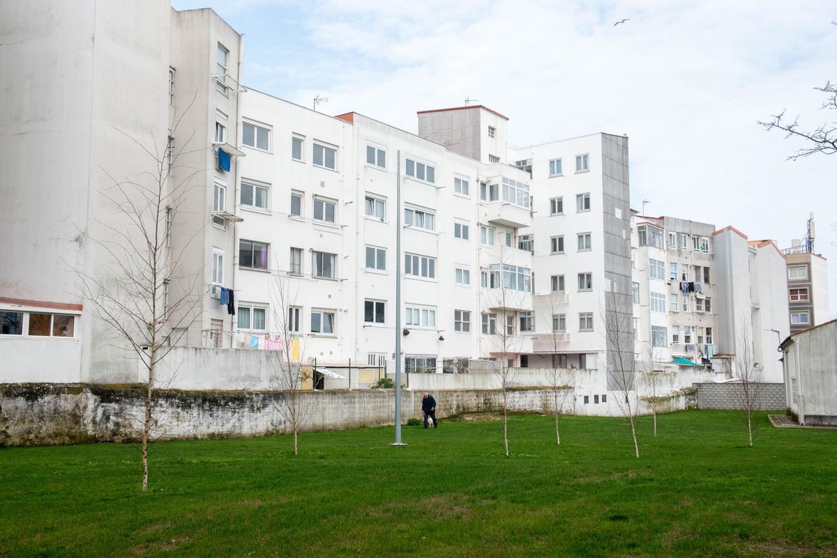 El espacio verde de uno de los barrios con mayor densidad de población de A Coruña ya se encuentra abierto al público.