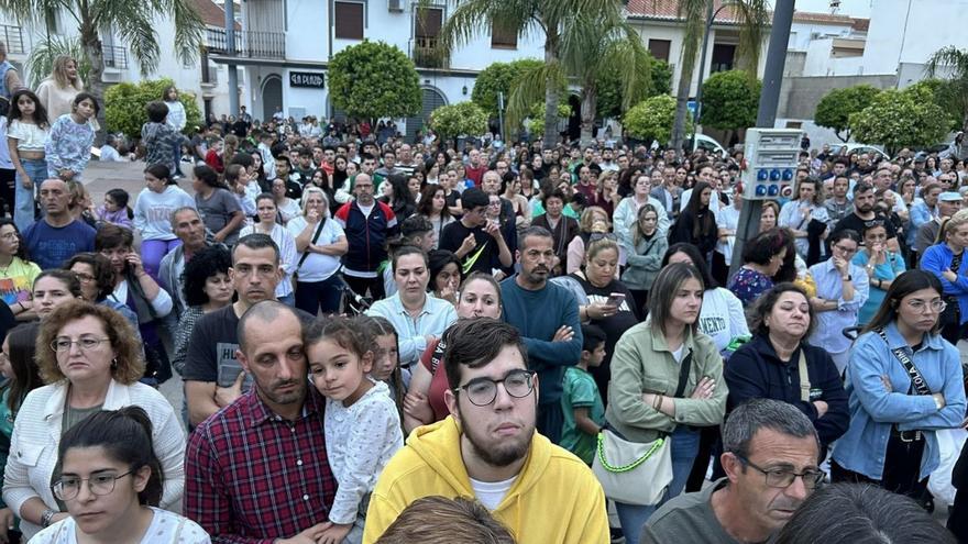 Vecinos de Pizarra, consternados por el asesinato de Gracia.