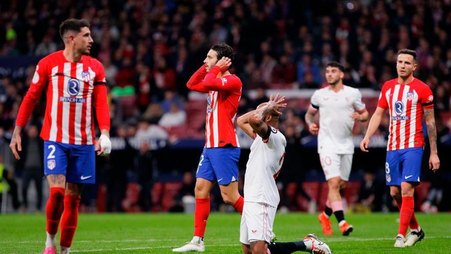 El Sevilla se despide de la Copa con un final polémico