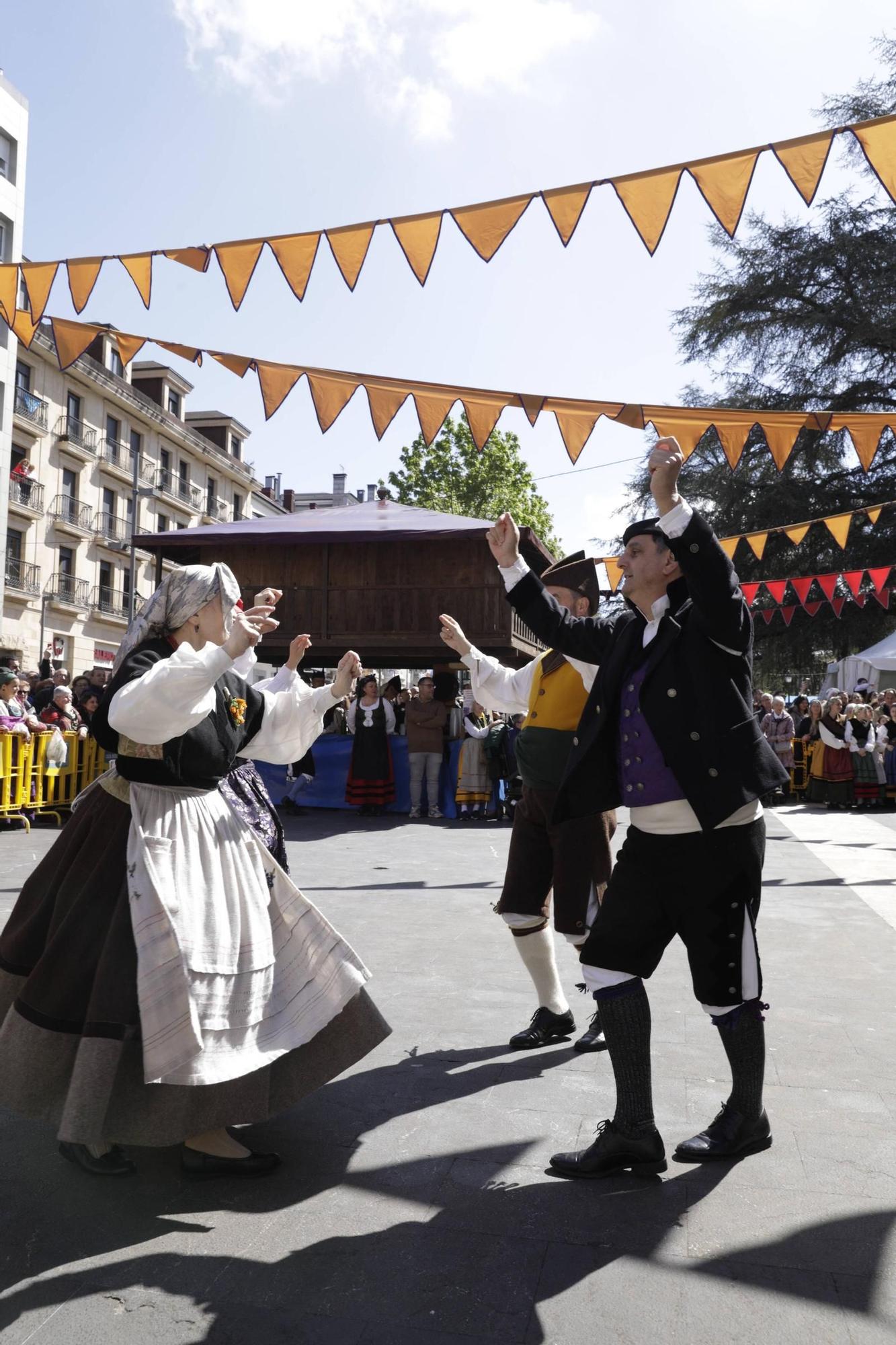 Los Güevos Pintos de la Pola, en imágenes