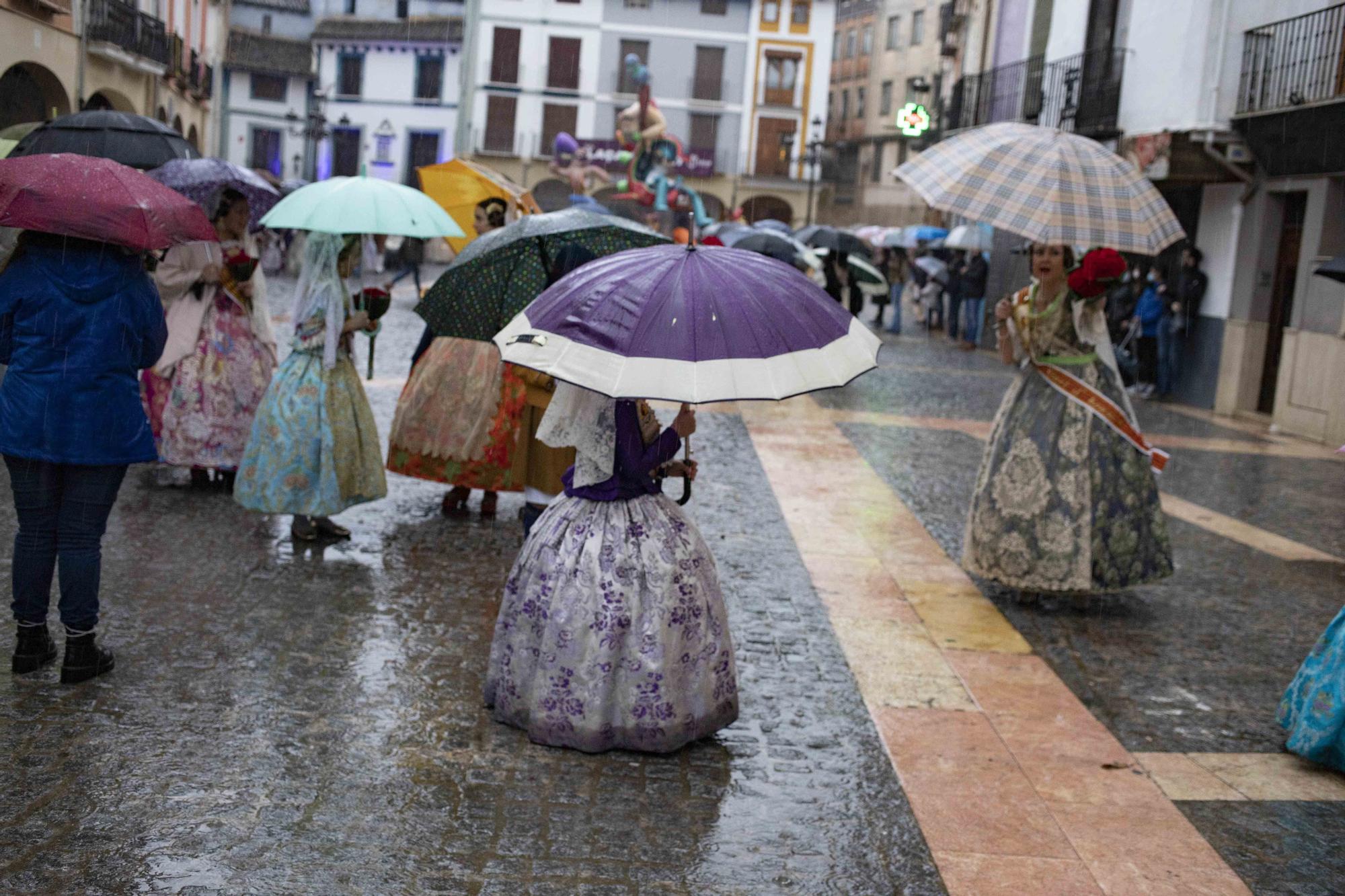 Una Ofrenda pasada por agua en Xàtiva