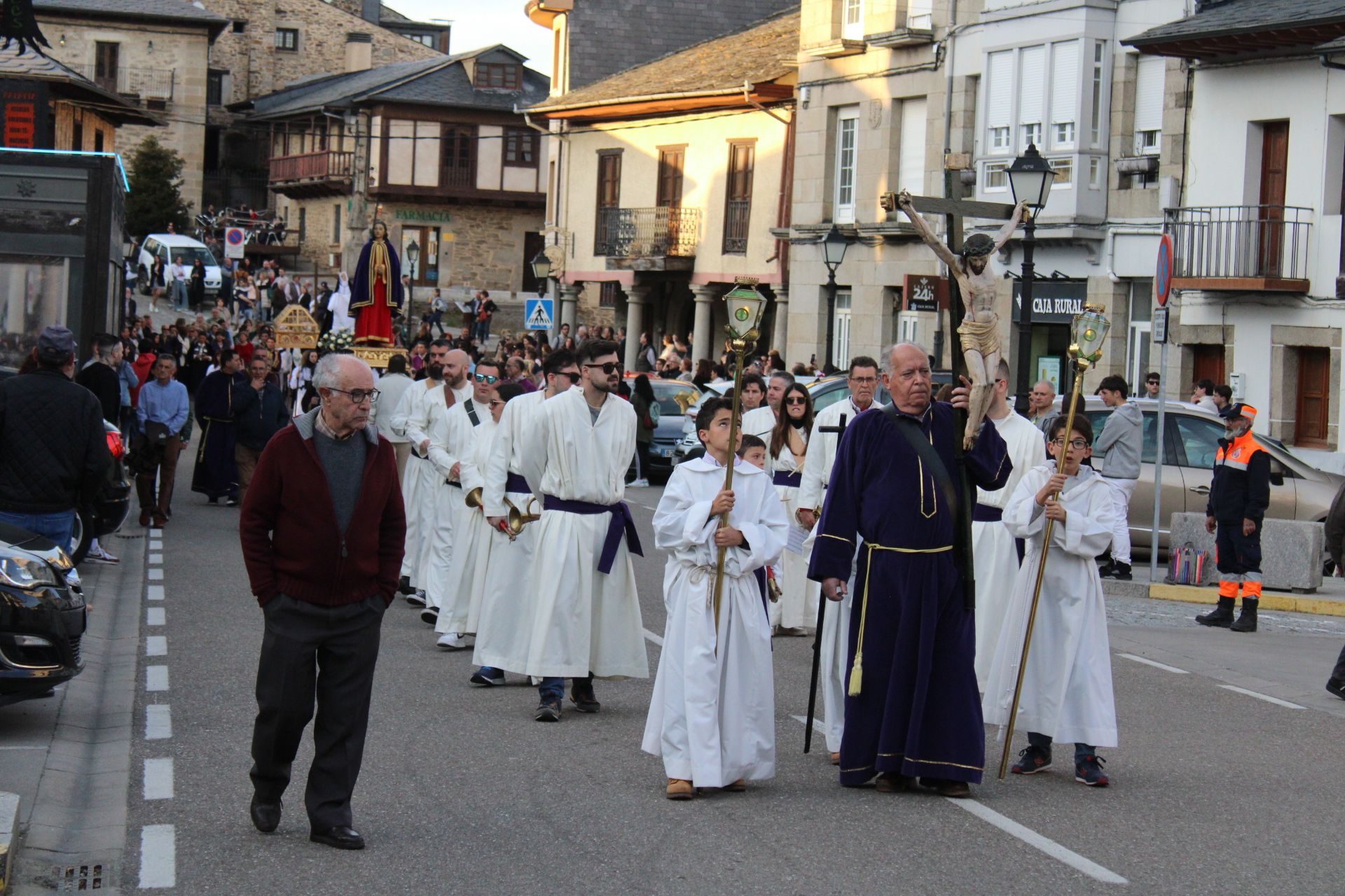 GALERÍA | El Viernes Santo en Puebla y Mombuey