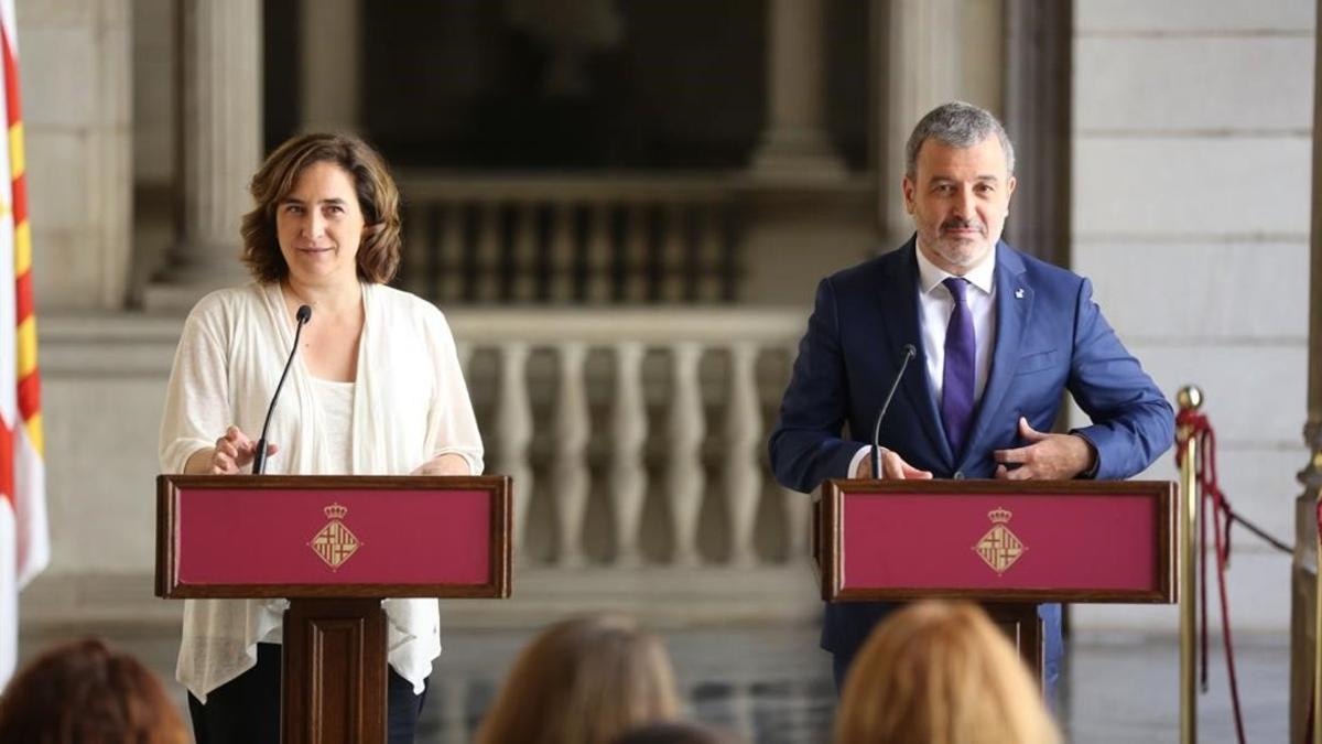Ada Colau y Jaume Collboni, en la presentación del acuerdo de Gobierno para la ciudad de Barcelona