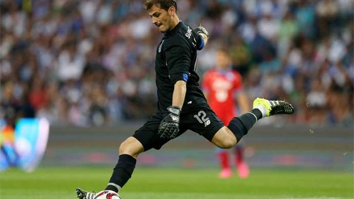 Iker Casillas mantuvo a cero la portería a cero en su debut en la Liga