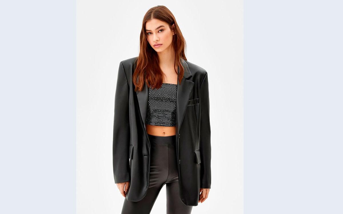 Las chaquetas efecto piel que serán tu mejor abrigo esta primavera
