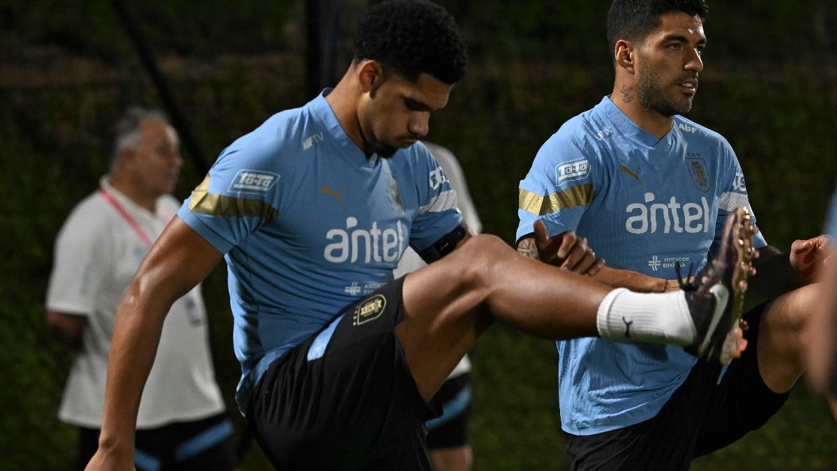 Araujo, durante el entrenamiento de Uruguay