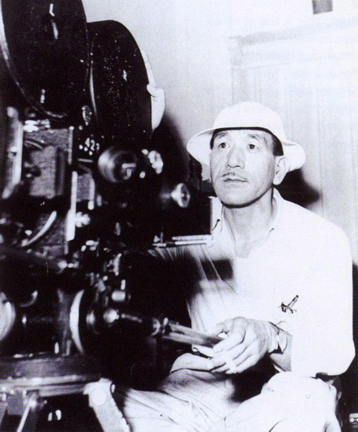 El aclamado director de cine japonés Ozu Yasujiro