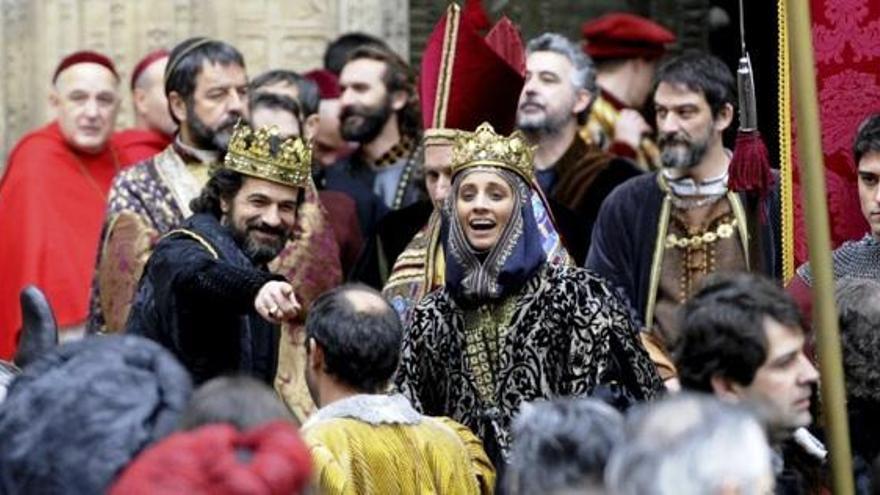 Rodolfo Sancho i Michelle Jenner riuen enmig del rodatge a Toledo.