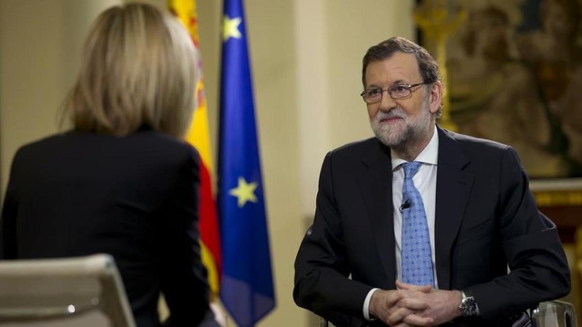 El presidente del Gobierno en funciones, Mariano Rajoy, durante la entrevista que le ha realizado este miércoles Susana Griso para Antena 3.