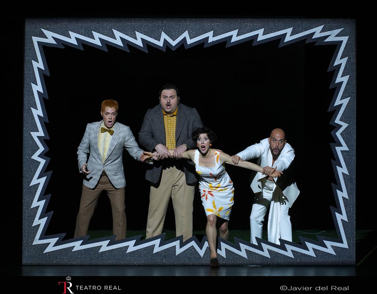La obra es una coproducción del Teatro Real con la Ópera de Lyon y el New National Theatre Tokyo.