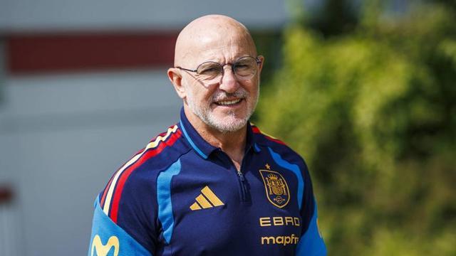 Luis de la Fuente, ahir després de l’entrenament de la selecció espanyola a Nova York. | PABLO GARCÍA