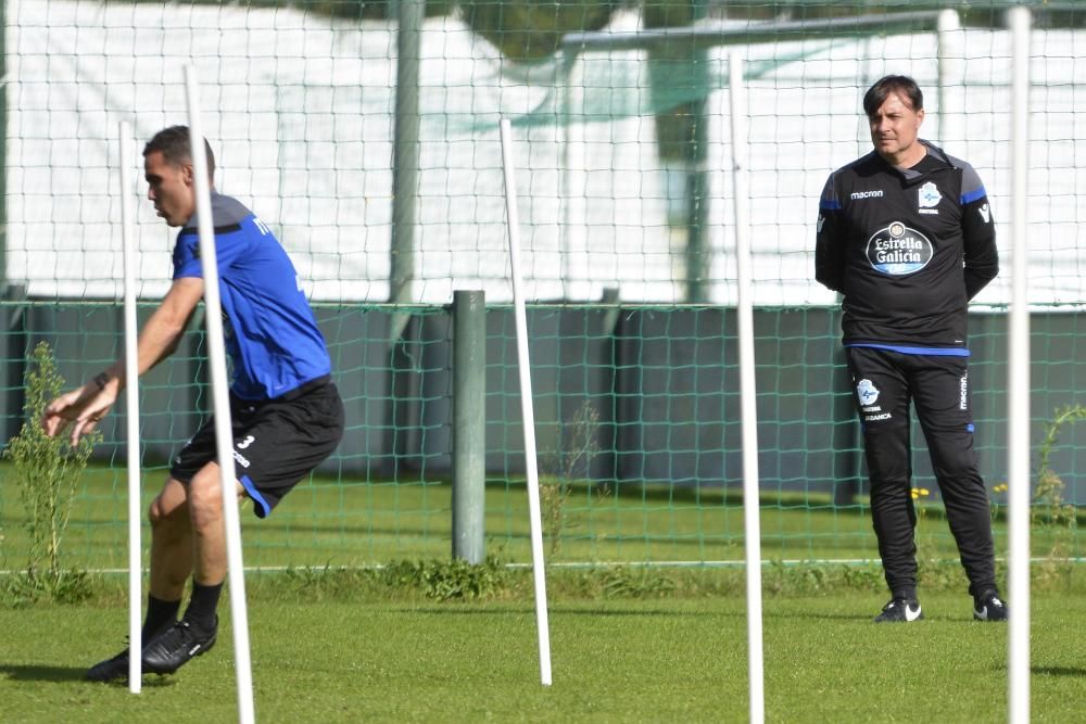 Todavía con el sabor de la victoria ante U.D. Las Palmas, los jugadores vuelven a ejercitarse para preparar el partido del sábado ante el Atlético en Riazor.