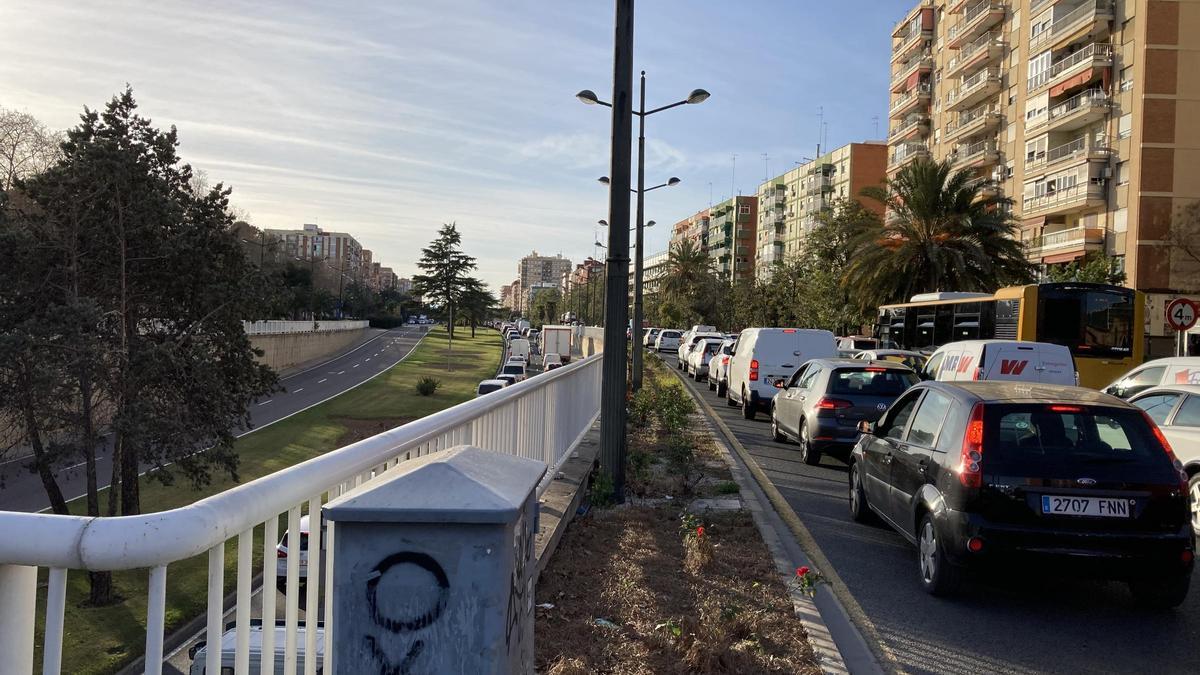 Cierre perimetral de Valencia: atascos en las salidas de València