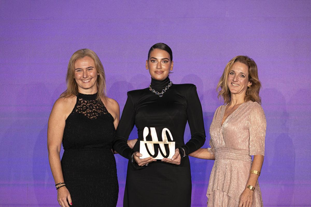 Lorena Durán recibe el Premio Modelo con Proyección Internacional