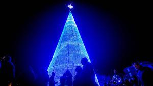 Espectáculo de luces y música junto al árbol de Badalona.