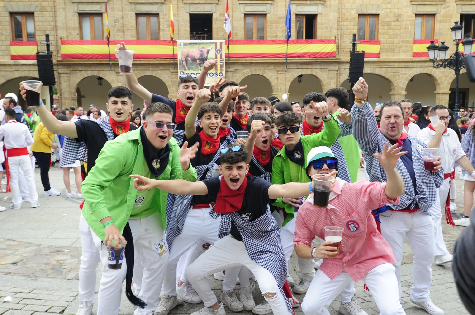 El chupinazo de Rencoroso: Así ha estado la Plaza Mayor de Benavente