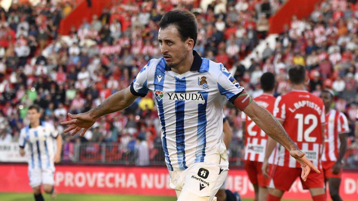 Oyarzabal celebra su gol al Almería.