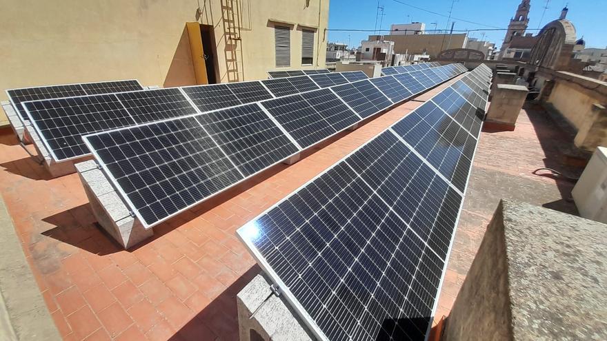 La Casa la Cultura de Sueca ahorra energía con placas solares