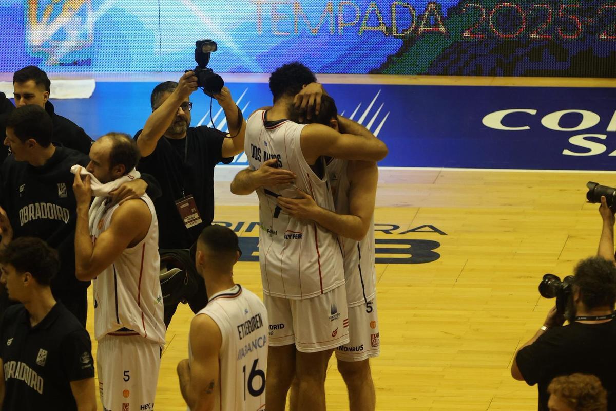El Obradoiro asciende y convierte Sar en una fiesta de ACB