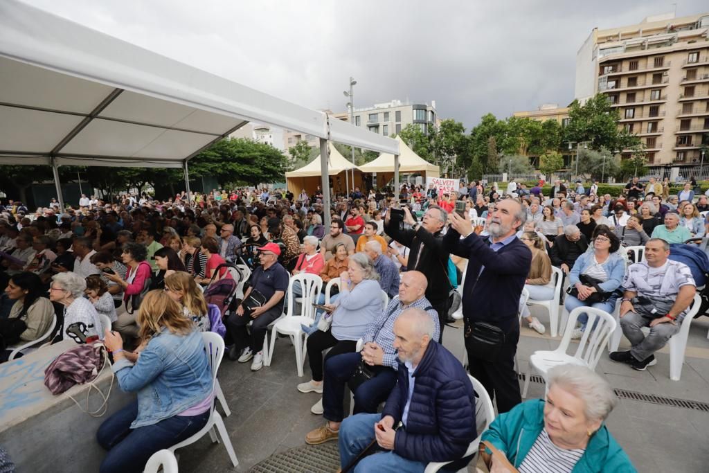 Yolanda Díaz visita Palma en uno de los actos de campaña de Unidas Podemos