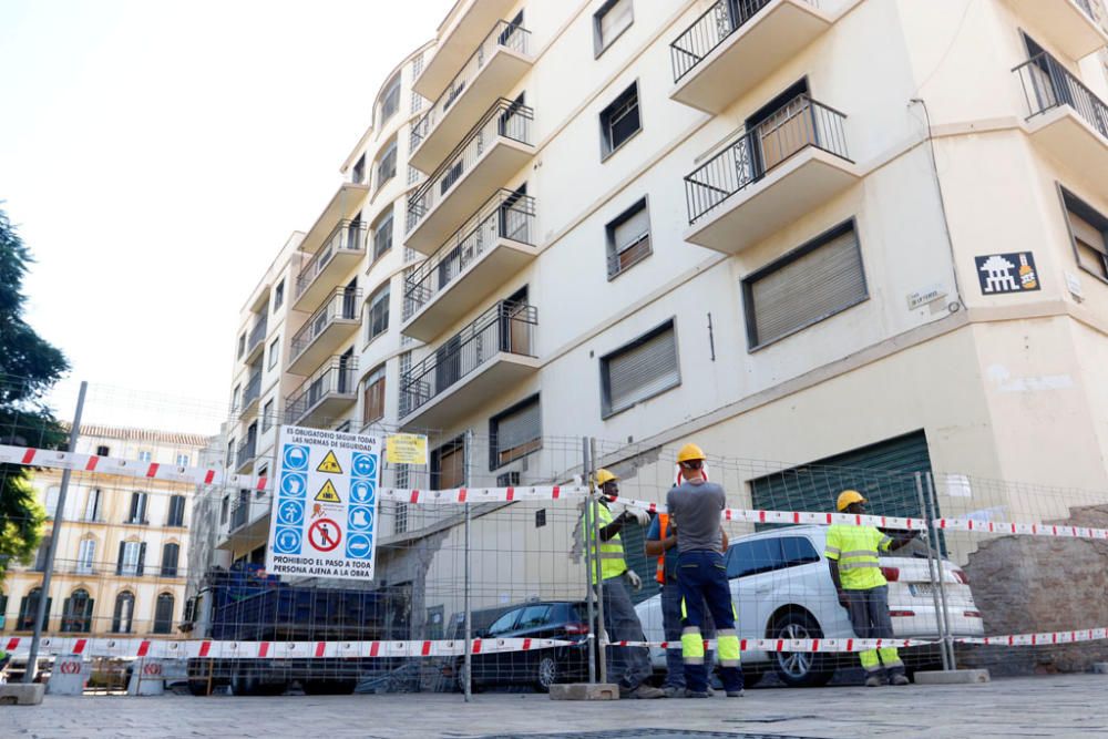 Tras la primera fase de de acondicionamiento del entorno para las obras y retirada del amianto del edificio que albergó los cines Astoria y Victoria, que durará tres semanas, llegará el derribo, tras el cual se iniciarán los trabajos arqueológicos, que durarán entre cuatro y seis meses